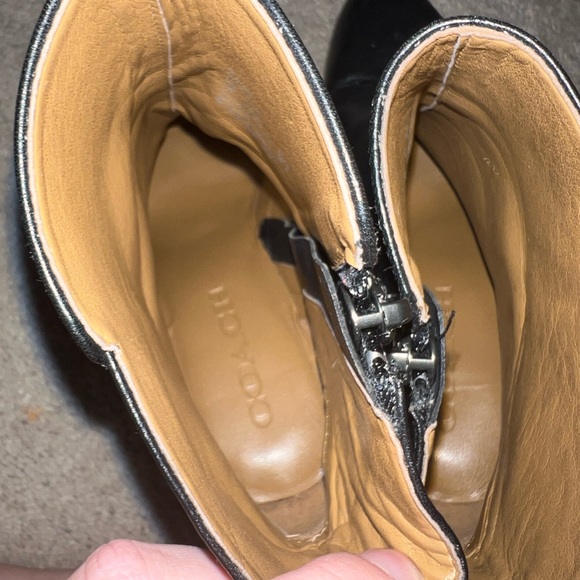 Coach Size 6 Black Leather Bootie Heel - Picture 4 of 8